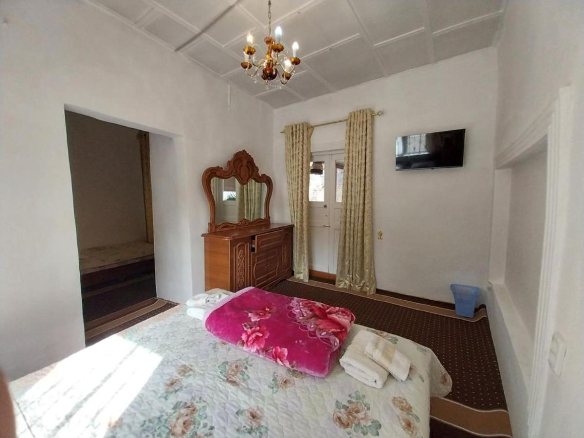 Fayz Guest House Samarkand Rum bild